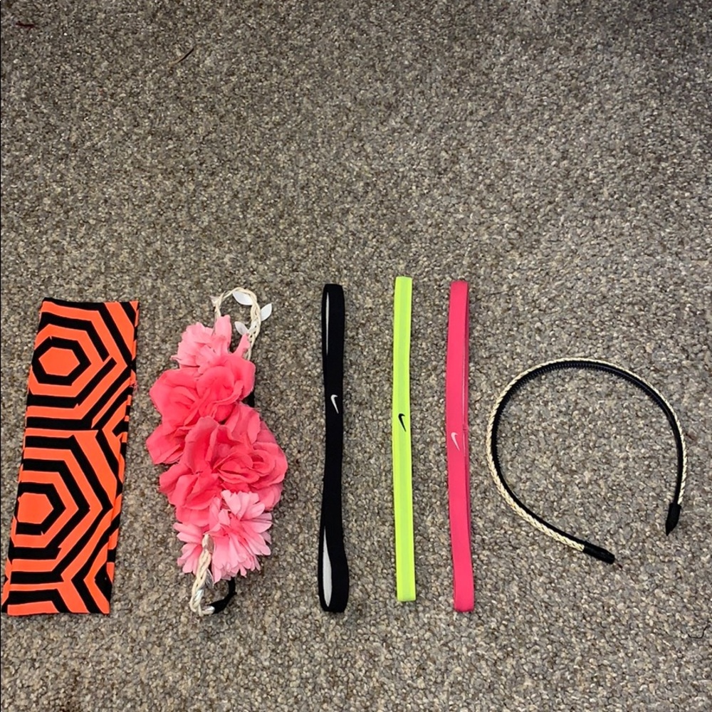 Set of hair accessories 🚩SOLD